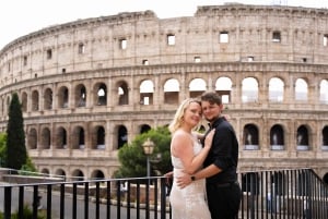ローマ：コロッセオ写真撮影 – プライベートセッション