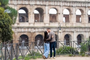 ローマ：コロッセオ写真撮影 – プライベートセッション