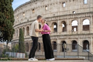 ローマ：コロッセオ写真撮影 – プライベートセッション