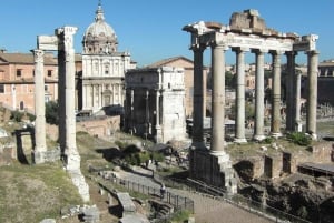 Rome: Colosseum private tour Arena Gate