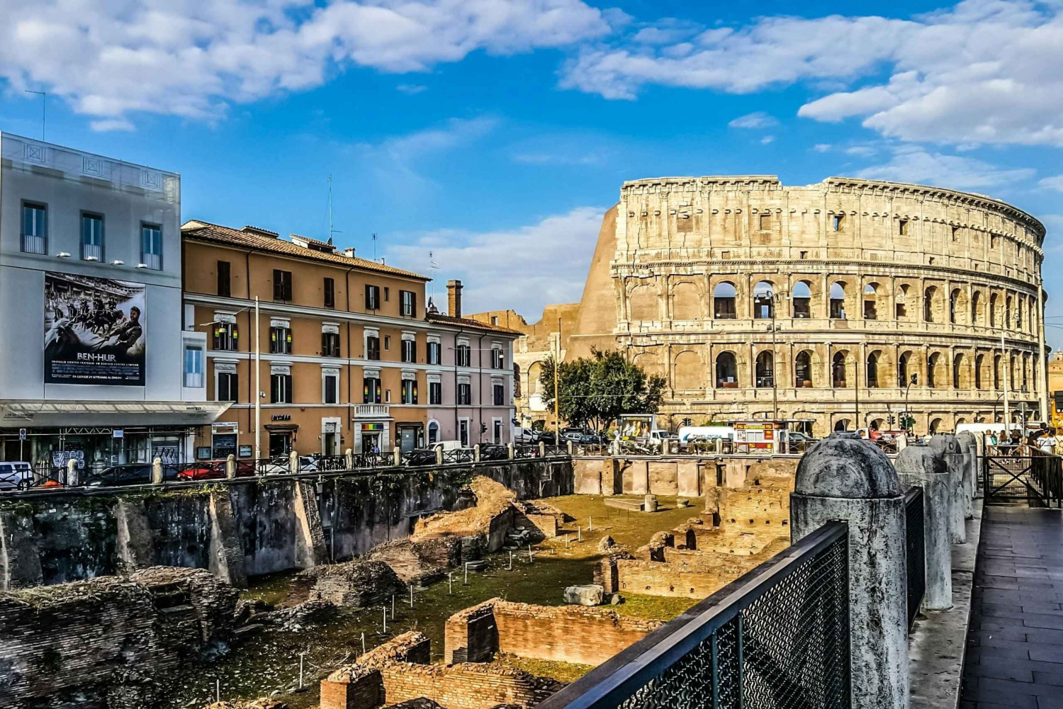Rome: Colosseum, Roman Forum & Trajan Market Exterior Tour