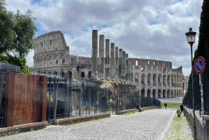 Rome: Colosseum Tour with Fast Access