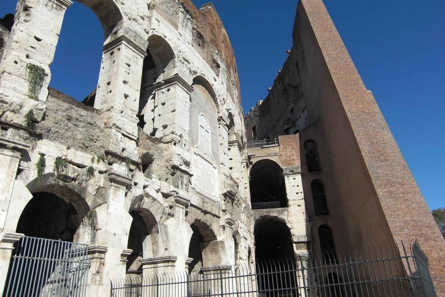 Rome : Colisée avec accès au sol de l'arène et à la Rome antique