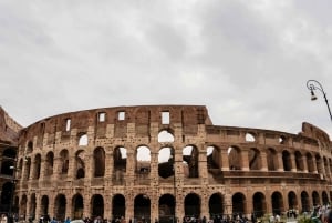 Roma: Coliseu com acesso ao piso da arena e Roma Antiga