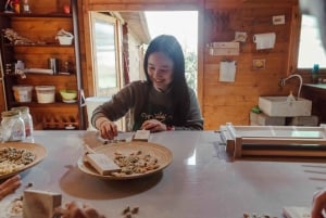 Rooma: Pizzan ja pastan kokkauskurssi viinin kera.