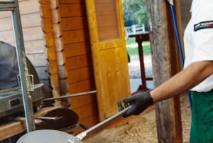 Rooma: Pizzan ja pastan kokkauskurssi viinin kera.