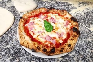 Rome: Combo Pizza en Pasta Kookles met Wijn