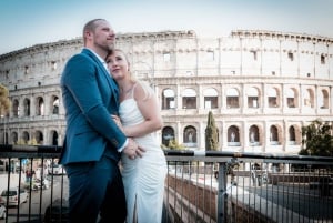 Rome: Custom Photoshoot Outside the Colosseum
