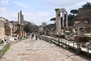 Rome Day Tour: Colosseum, Vatican Museums and Sistine Chapel