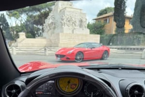 Roma: guida una Ferrari California – Tour privato di lusso