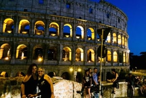 Rome: E-Bike Night Tour with Food and Wine Tasting