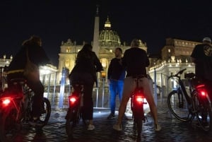 Rome: E-Bike Night Tour with Food and Wine Tasting