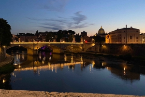 ローマ：電動自転車ナイトツアー（フード＆ワインのオプション付き）