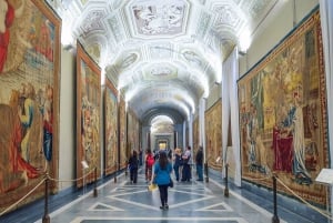 Roma: tour dei Musei Vaticani e della Cappella Sistina con ingresso anticipato