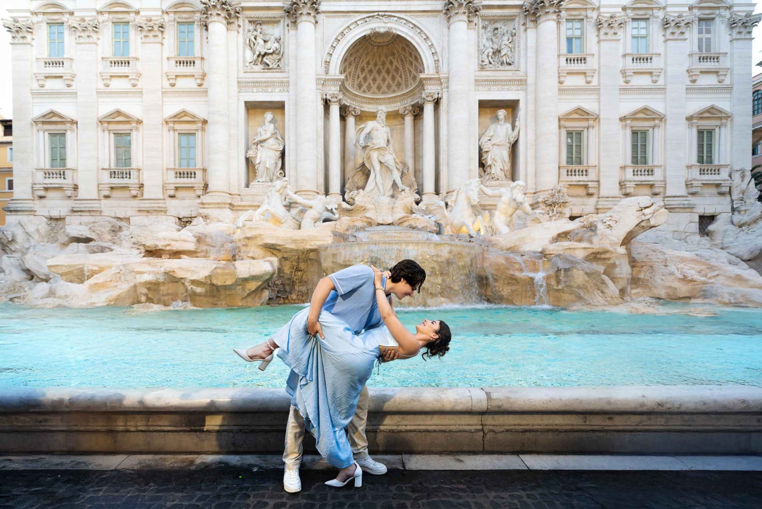 ローマ象徴的なランドマークでの早朝プライベート写真撮影