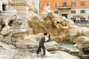 Roma: Sessão fotográfica privada de manhã cedo em locais emblemáticos