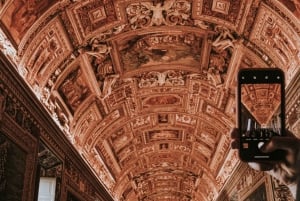 Rome: Early Vatican Museums, Sistine Chapel & Basilica Tour