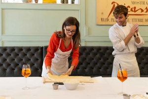 Rome: Enjoy Spritz and Pasta Making in Piazza Navona