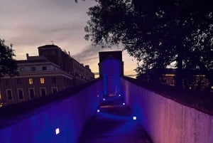 Rome: Evening Tour of Passetto di Borgo and Audio Guide App