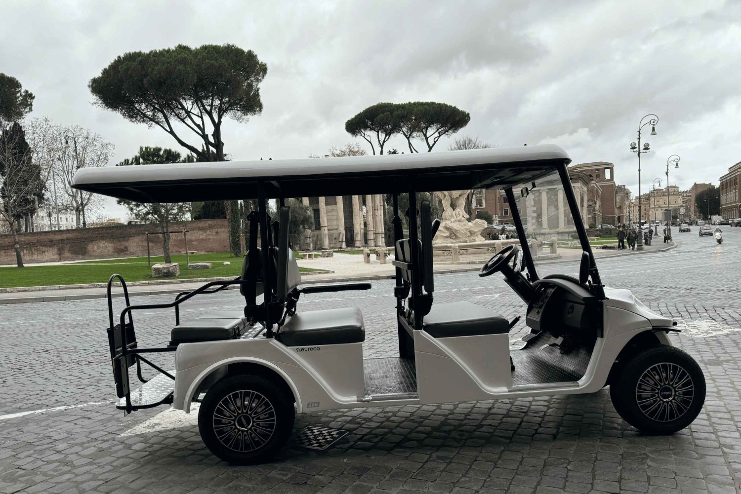 Rome: Explore Top Attractions by Exclusive Golf Cart Tour