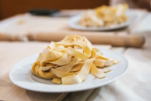 Rome: Enjoy Spritz and Pasta Making in Piazza Navona