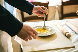 Rome: Enjoy Spritz and Pasta Making in Piazza Navona