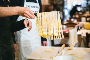 Rome: Enjoy Spritz and Pasta Making in Piazza Navona