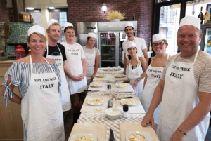 Rome: Enjoy Spritz and Pasta Making in Piazza Navona