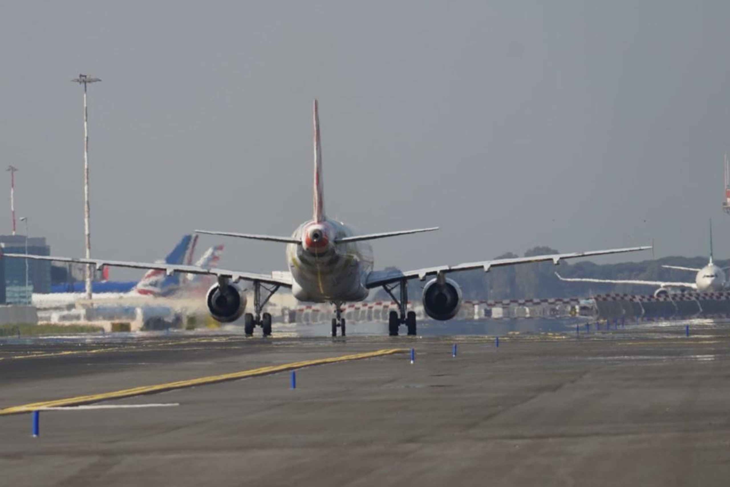 Roma: Trasferimento in autobus dall'aeroporto di Fiumicino al porto di Civitavecchia