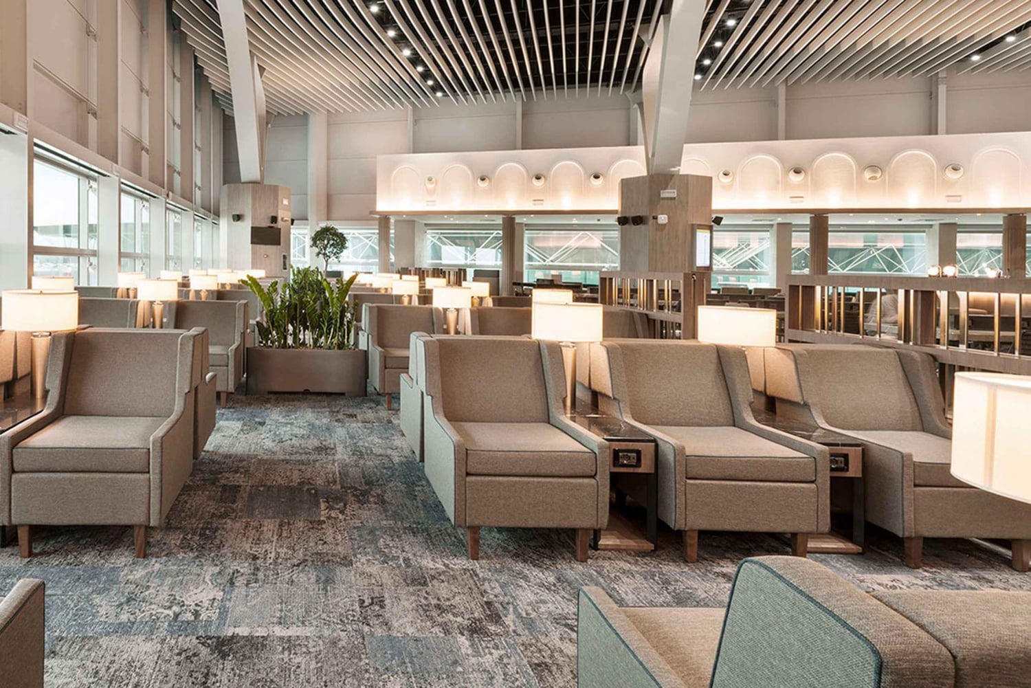 Rome Fiumicino FCO Airport: Premium Lounge Pass