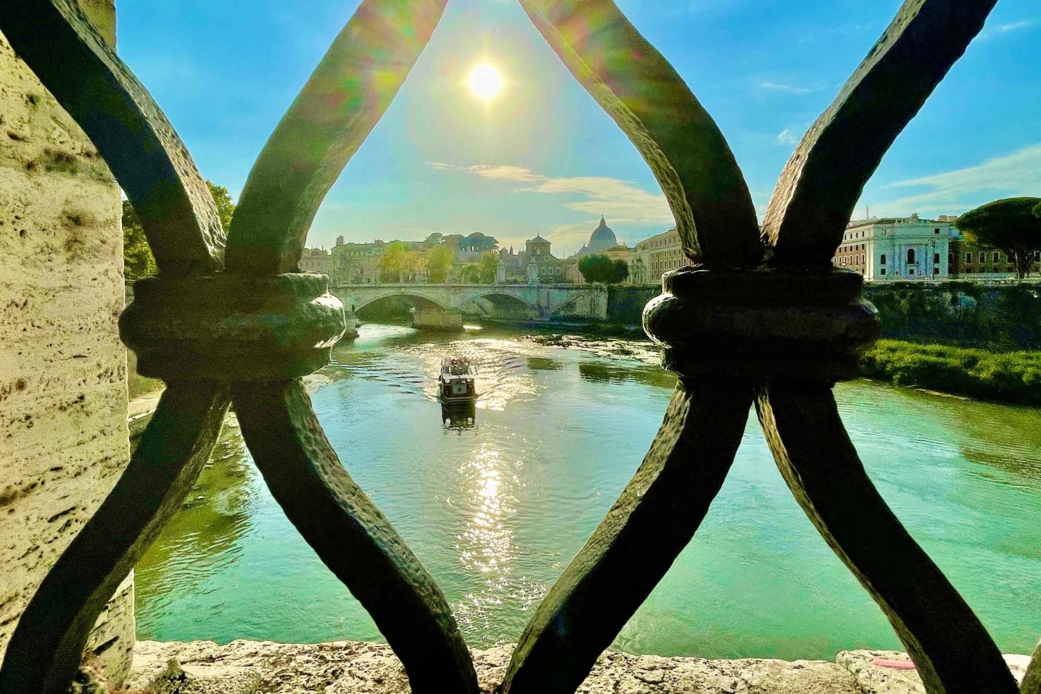 Rom: Madprøvesmagning og vinmenu & bådtur på Tiberen