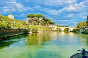 Rom: Madprøvesmagning og vinmenu & bådtur på Tiberen