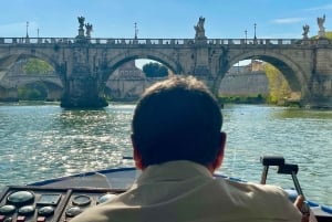 Rom: Madprøvesmagning og vinmenu & bådtur på Tiberen