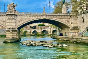 Rome: Food Tasting with Wine Pairing and Tiber River Cruise