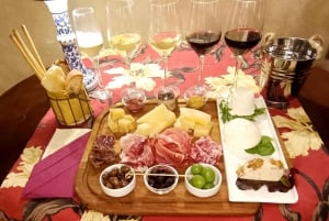 Rome: Food Tasting with Wine Pairing and Tiber River Cruise