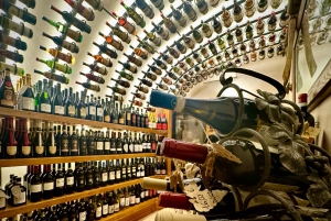 Rooman ruoan maistelu ja viinin parittaminen Trasteveressa -kokemus