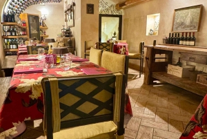 Rooman ruoan maistelu ja viinin parittaminen Trasteveressa -kokemus