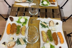 Rome: Food Tour by the Vatican City with Fine Wine