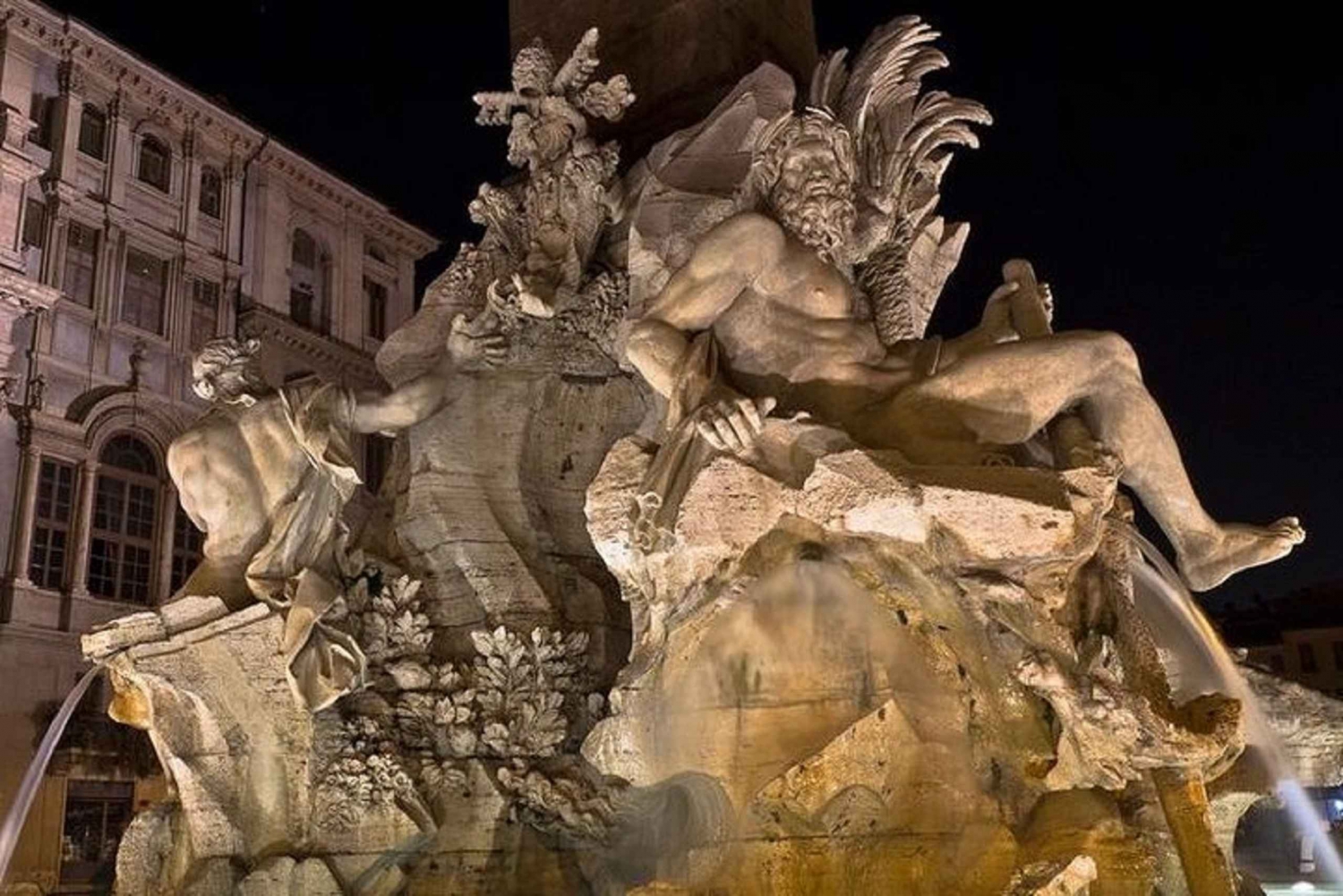 Rome: Evening Tour to Discover the Squares and Fountains