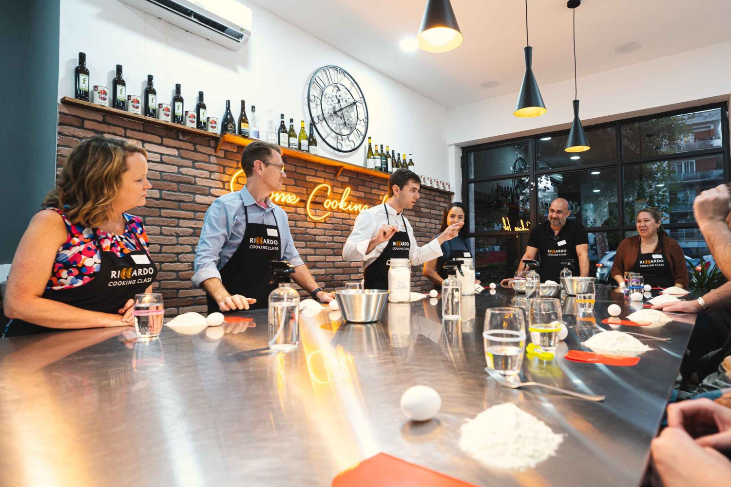 Rom, Italien Klass i färsk pastatillverkning med italiensk kock och vin