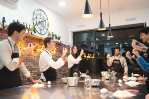 Rom, Italien Klass i färsk pastatillverkning med italiensk kock och vin