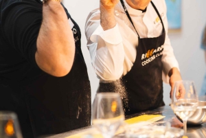 Rom, Italien Klass i färsk pastatillverkning med italiensk kock och vin