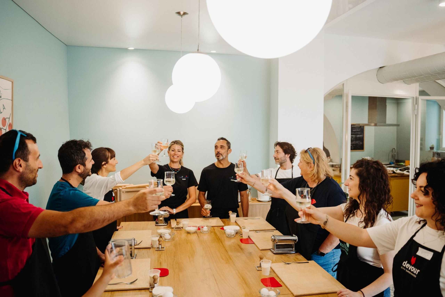 Roma: corso di pasta fresca con vino e gelato