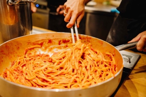 Rome: workshop verse pasta maken met wijn en gelato