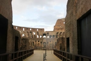 Rome : Visite en petit groupe du Colisée, des arènes et du Forum romain