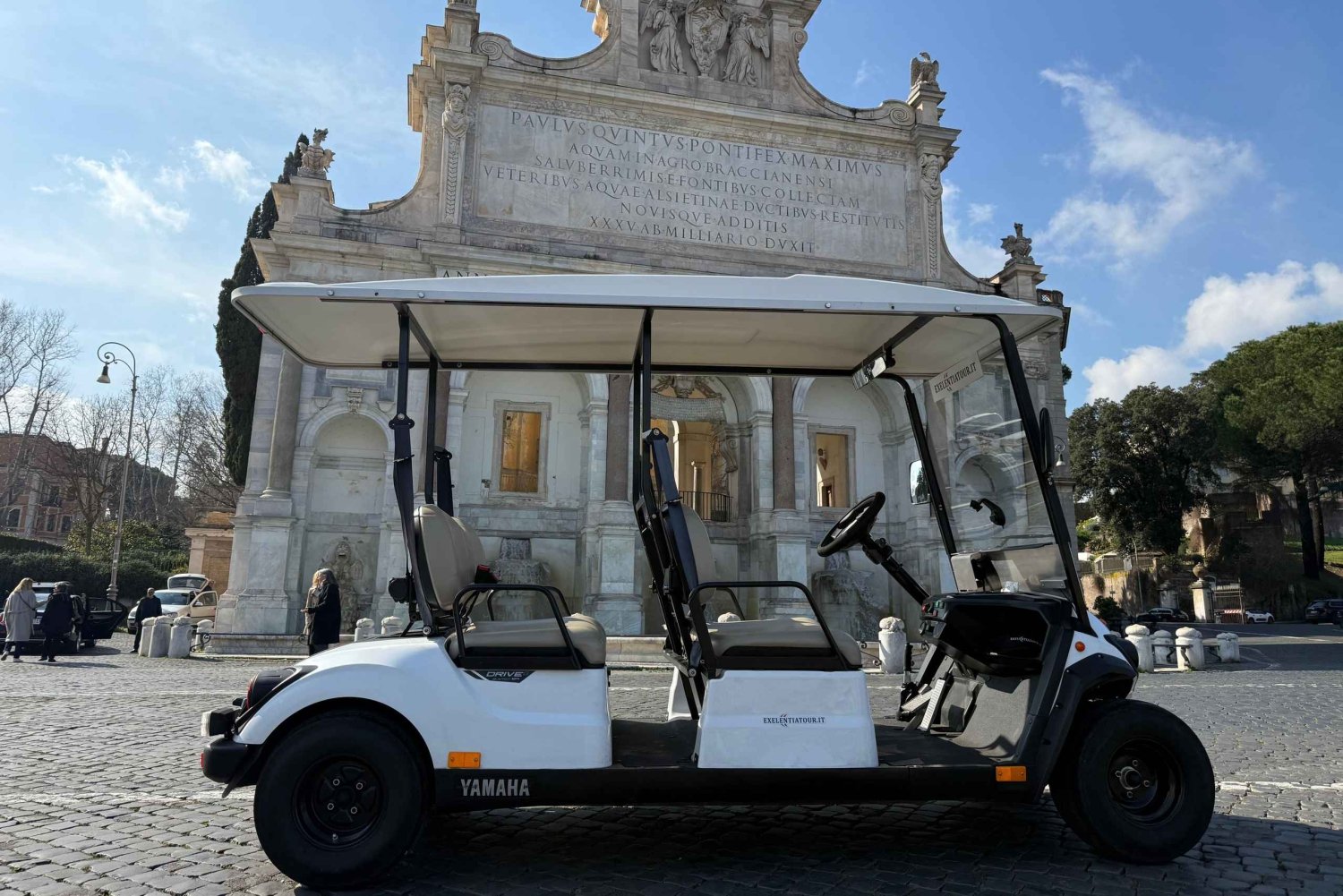 Roma: tour de la ciudad en carrito de golf con servicio de recogida en la ciudad