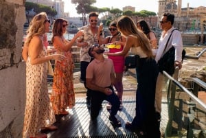 Roma: Tour guiado por bares com bebidas e história sombria