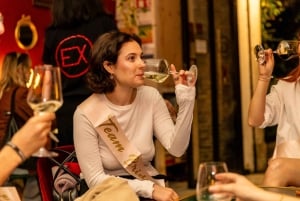 Roma: Tour guiado por bares com bebidas e história sombria