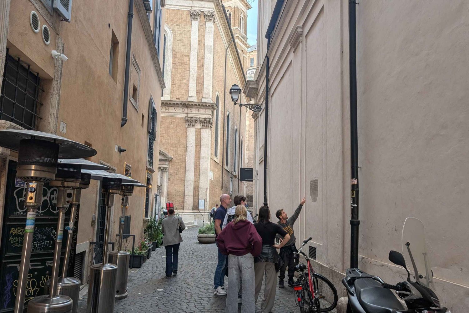 Rome: Guided Bike or E-Bike Tour with Local Guide