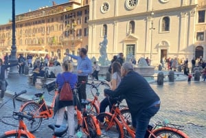 Roma: tour guidato in bici o e-bike con una guida locale